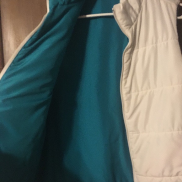 Vest - Picture 3 of 3